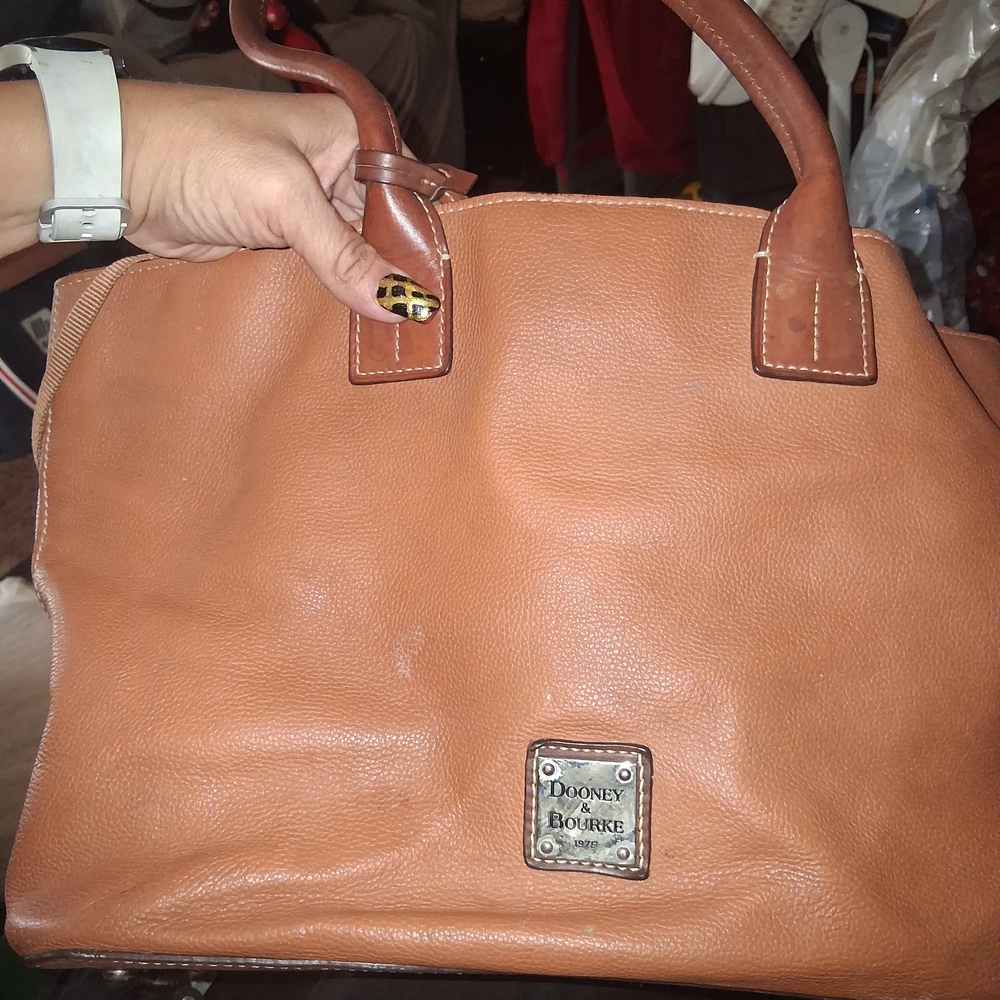 Dooney & Bourke Tan Leather Women's Bag